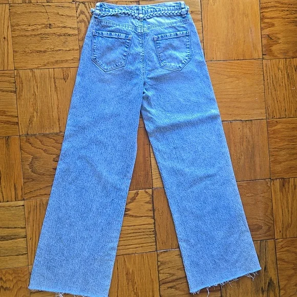 Kensie "The Carla" High-Rise Wide Leg Jeans w/ Removable Braided Belt | Size 2/2 - Picture 4 of 16